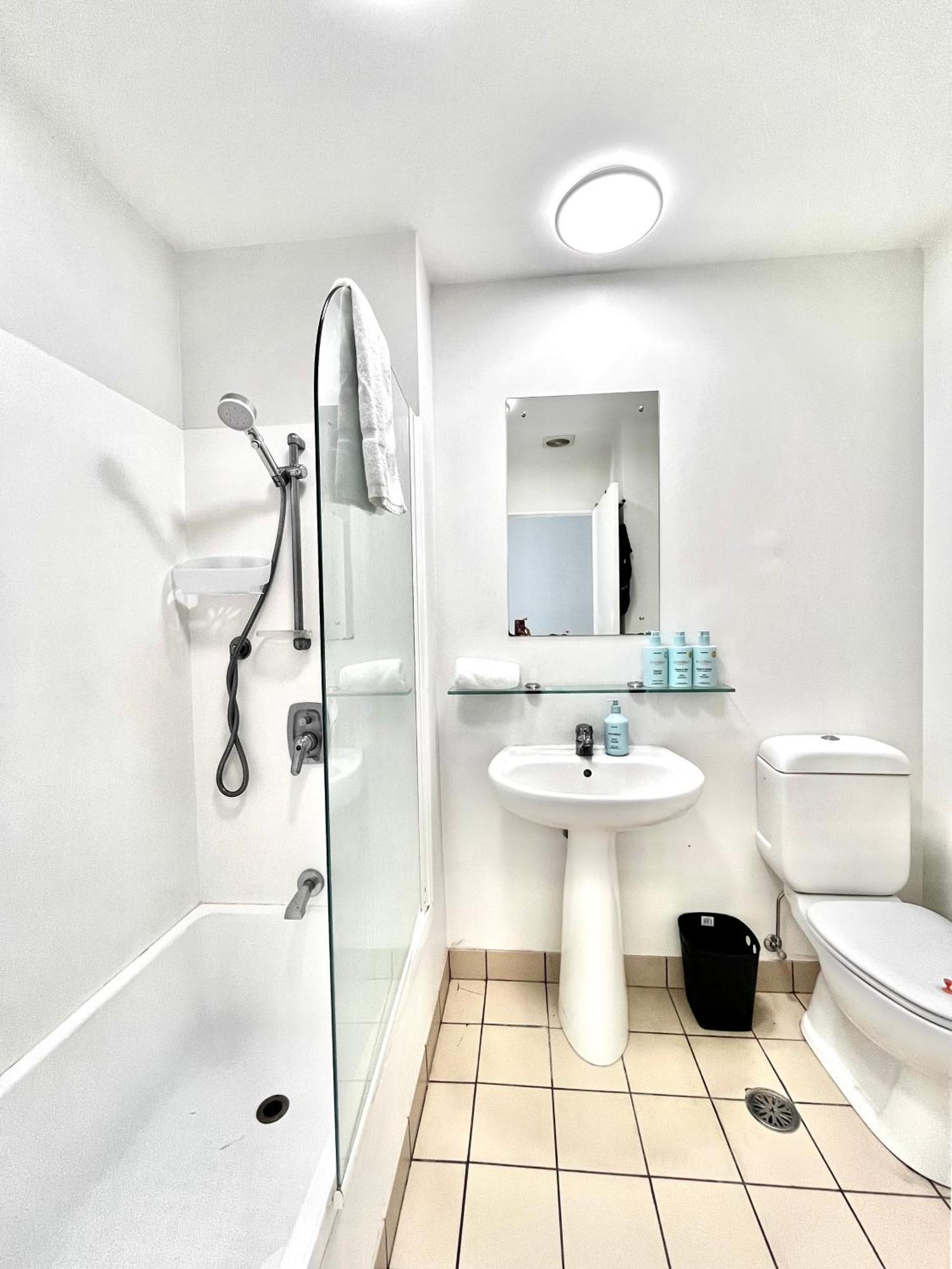 Urban Oasis With City Convenient 오클랜드 외부 사진